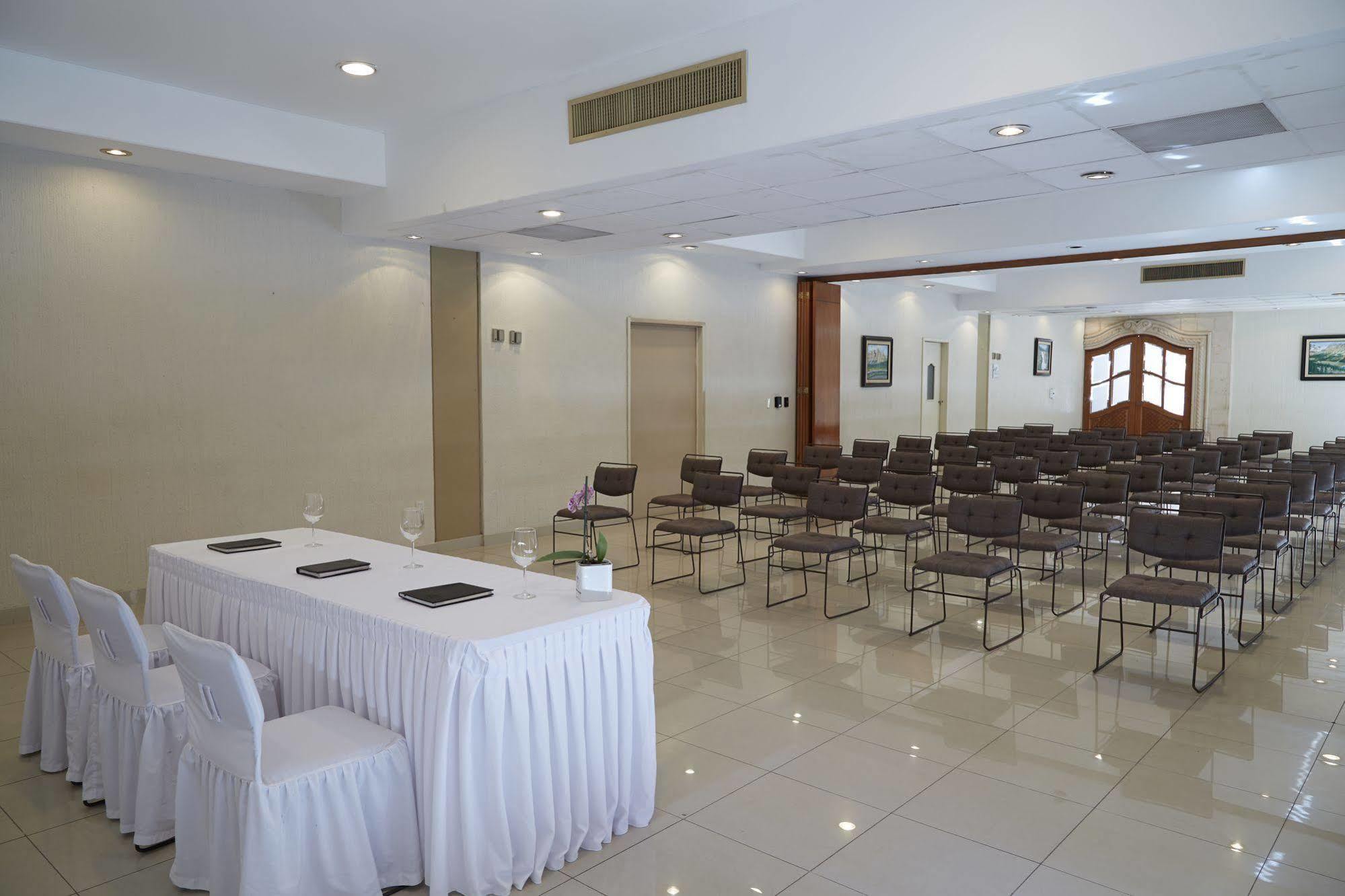 Meson Del Valle Zamora de Hidalgo Ngoại thất bức ảnh